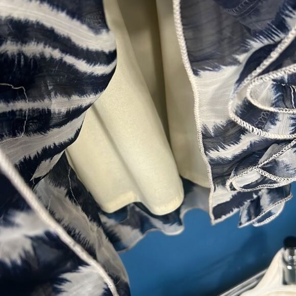 PAPILLON DRESS - Picture 4 of 7